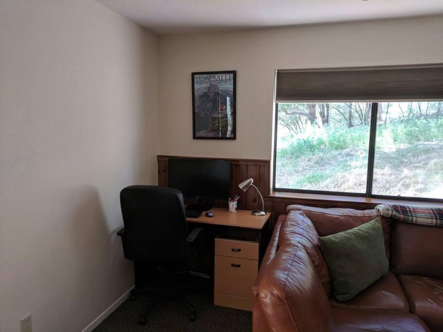 Yosemite Haven @ Pine Mountain Lake. Dog Friendly! Holiday home