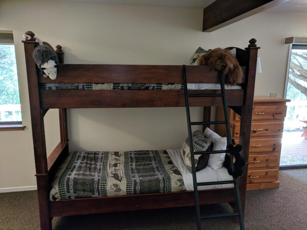 Holiday home Yosemite Haven @ Pine Mountain Lake. Dog Friendly! Groveland