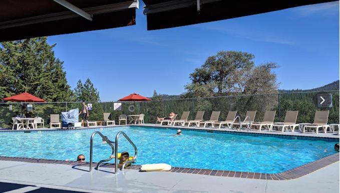 Yosemite Haven @ Pine Mountain Lake. Dog Friendly! Holiday home Groveland